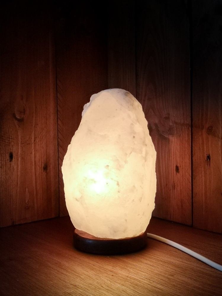 Zoutlamp Wit 2 tot 4kg - Witte Zoutsteen Lamp van zout uit Dode Zee - ca. 19,5x13cm