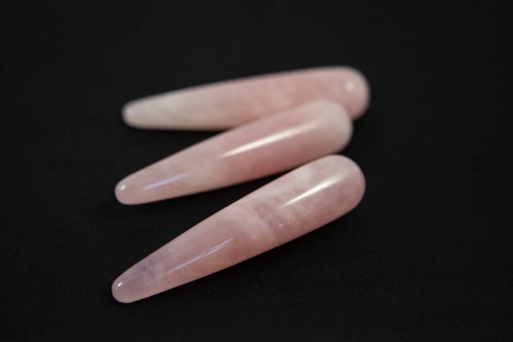 Massage Griffel - Rozekwarts - Kristal / Edelsteen - ca. 8cm - Afbeelding 3