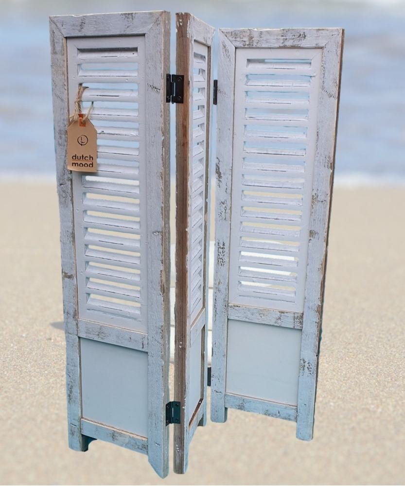 Raamshutter wit 70 cm Ibiza White met strand op de achtergrond